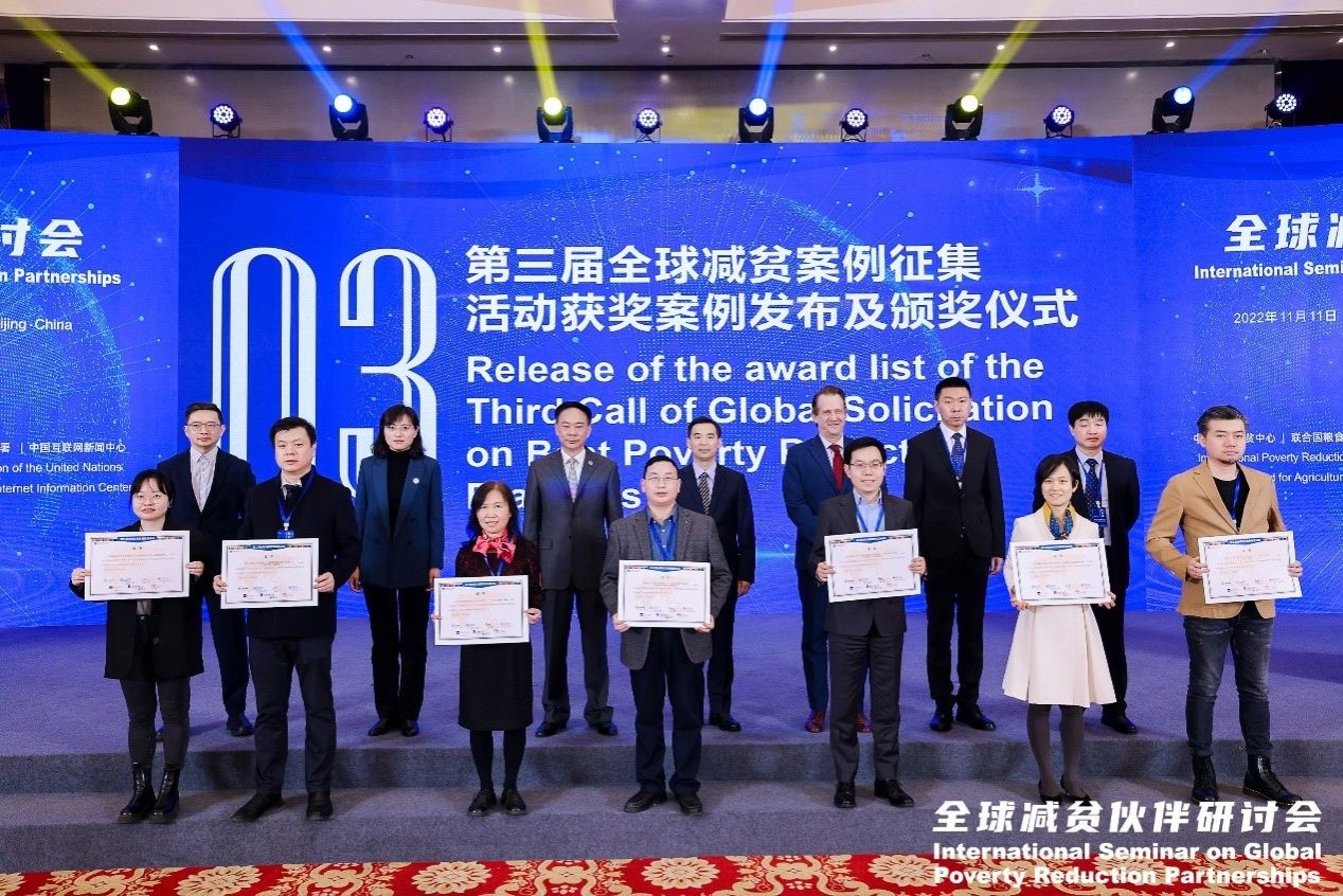 https://news.xmu.edu.cn/__local/E/32/BB/7C1EACB48F556AC9C3CE731D7F2_2AD2CA4B_3FCC0.jpg